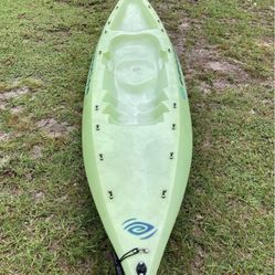 Green Emotion Kayak 