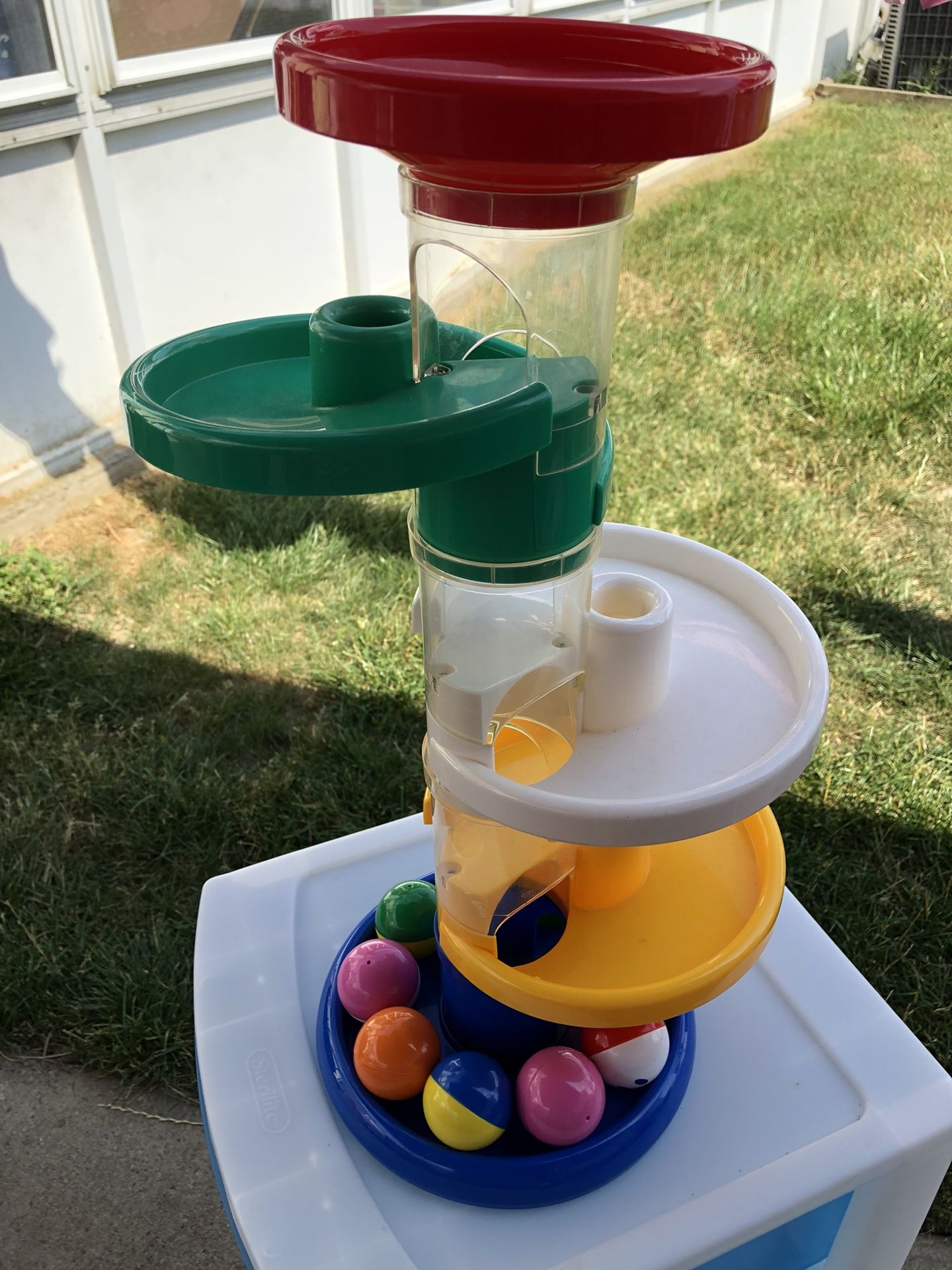 TOMY Roll Around Ball Tower