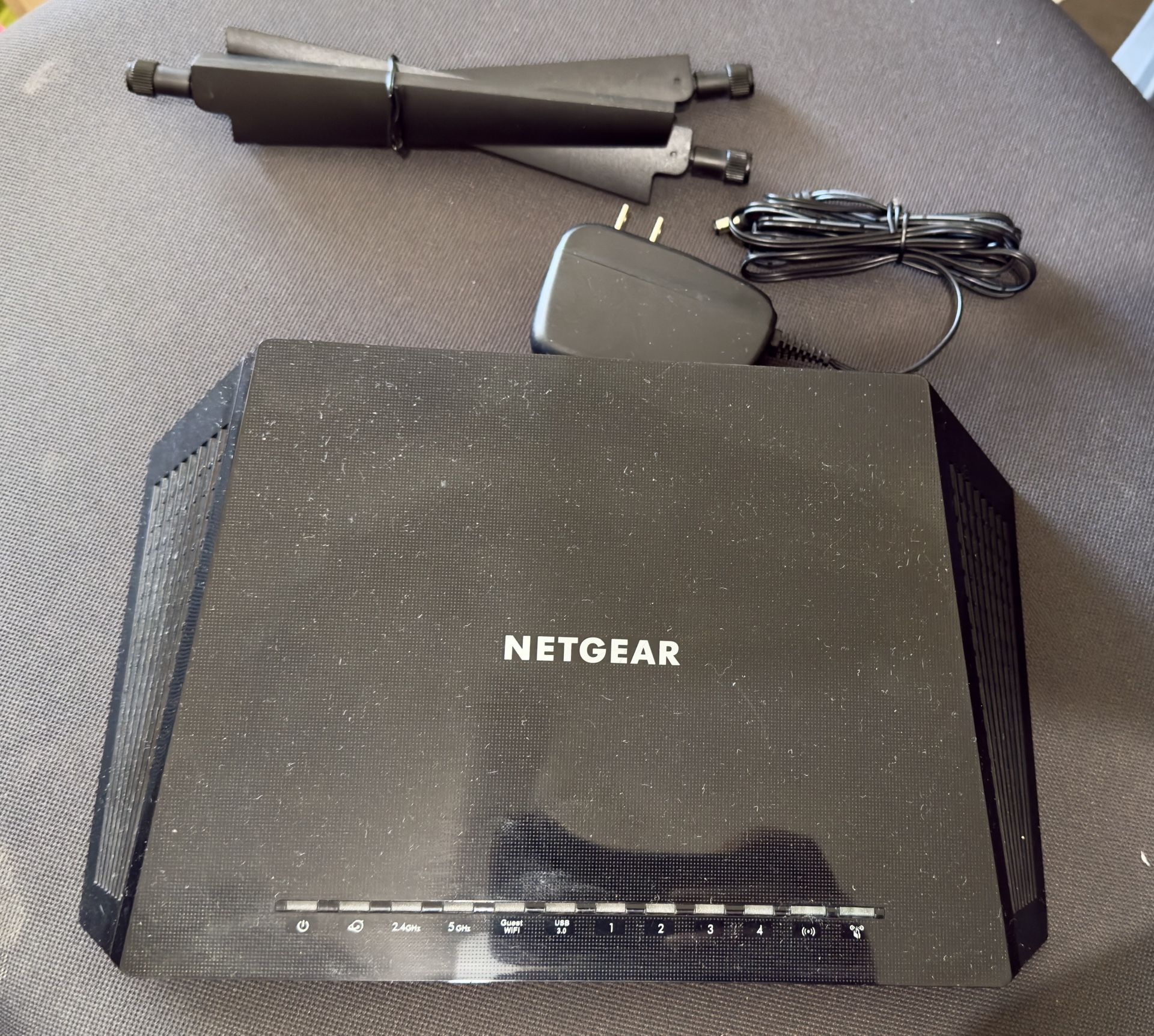 Netgear AC1750 WiFi Router For Sale