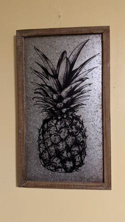 Pineapple Metal Art Piece 