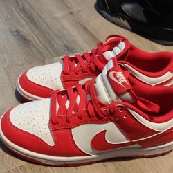 Nike Dunks Red And White 