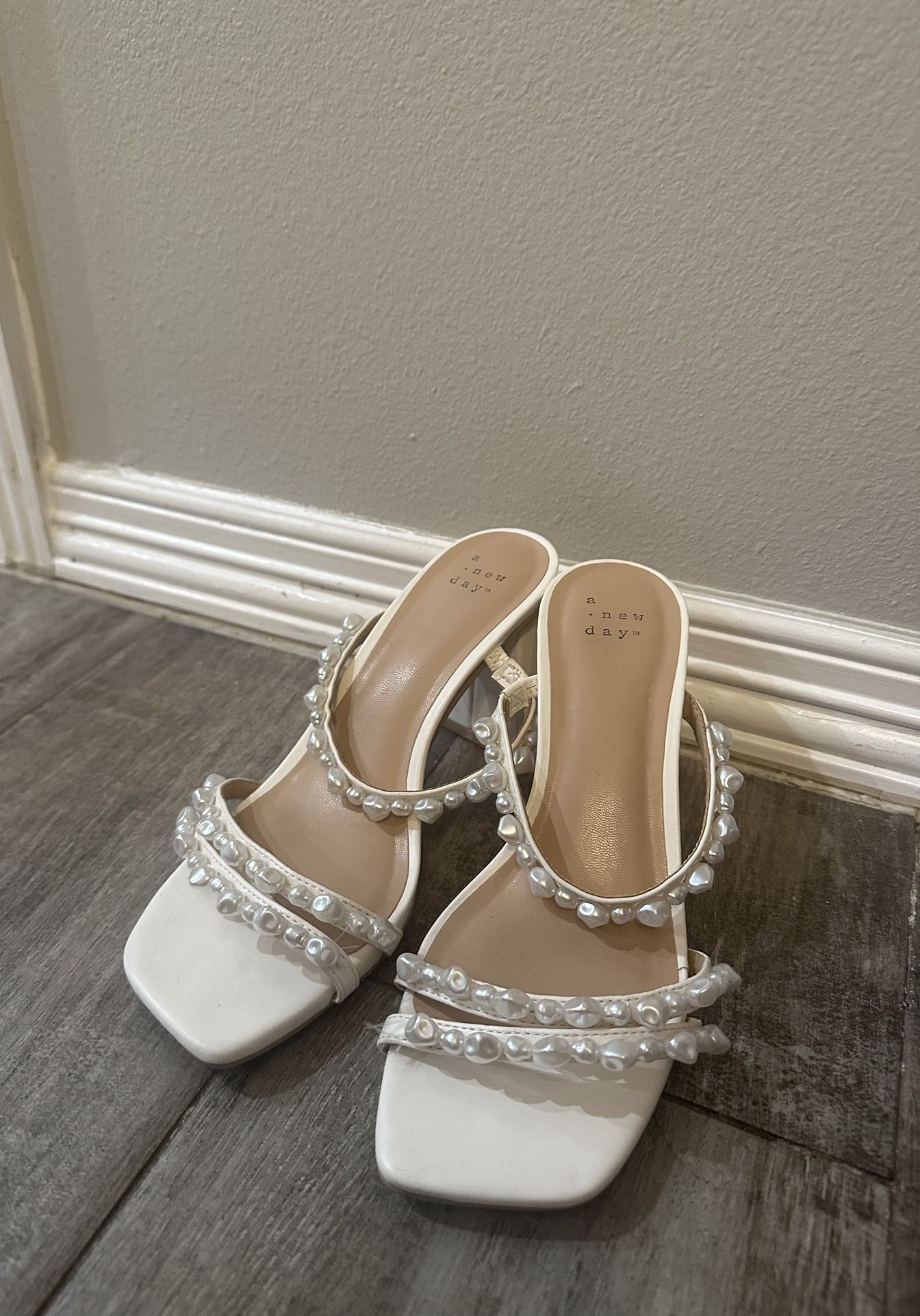 Pearl Heels