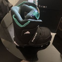 Burton Boots 8c 