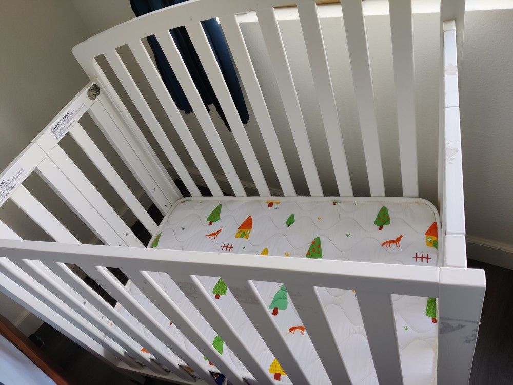 Rolling Crib