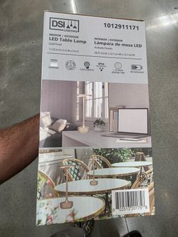 Table lamp
