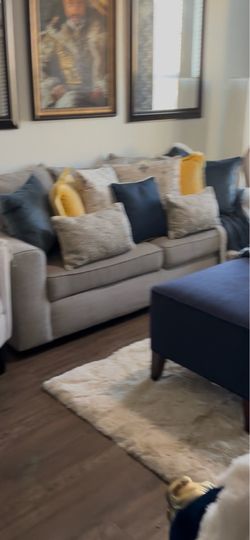 FREE Sofa Beige *FREE
