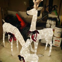 Brand New Large Christmas Decoration Set With Lights 