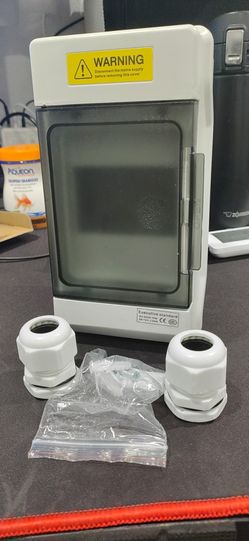 Circuit Breaker Box/Power Distribution Box