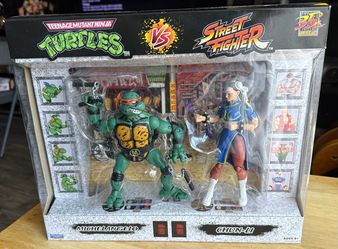 Playmates TMNT vs Street Fighter Michelangelo vs Chun-Li Action Figure Set