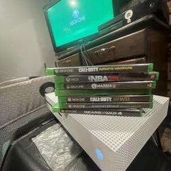 Xbox 1 With 7 Games 