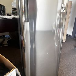 Lg Platinum Silver III Refrigerator 