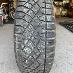 (1) - 205/55/16 Arctic Claw Winter WXI Tire