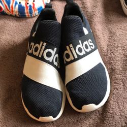 Adidas Boys Size 5