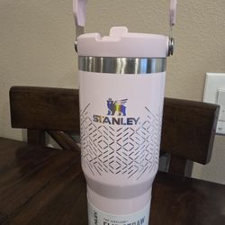 Stanley 30oz Pink Icicle Gloss Winter Wonderland DSG Sold Out !!!