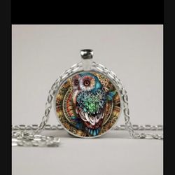 Vintage Style Owl Cabachon Pendant Necklace *See My Other Items*