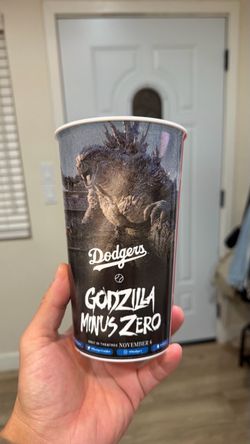 Dodgers Godzilla minus zero cup