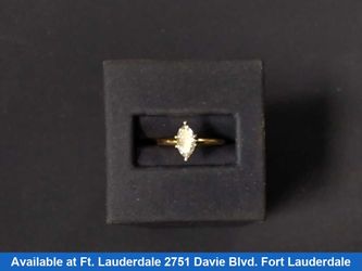Women's Ring - Solitaire - Yellow Gold 14k (.585) 1.7 grams Size 7