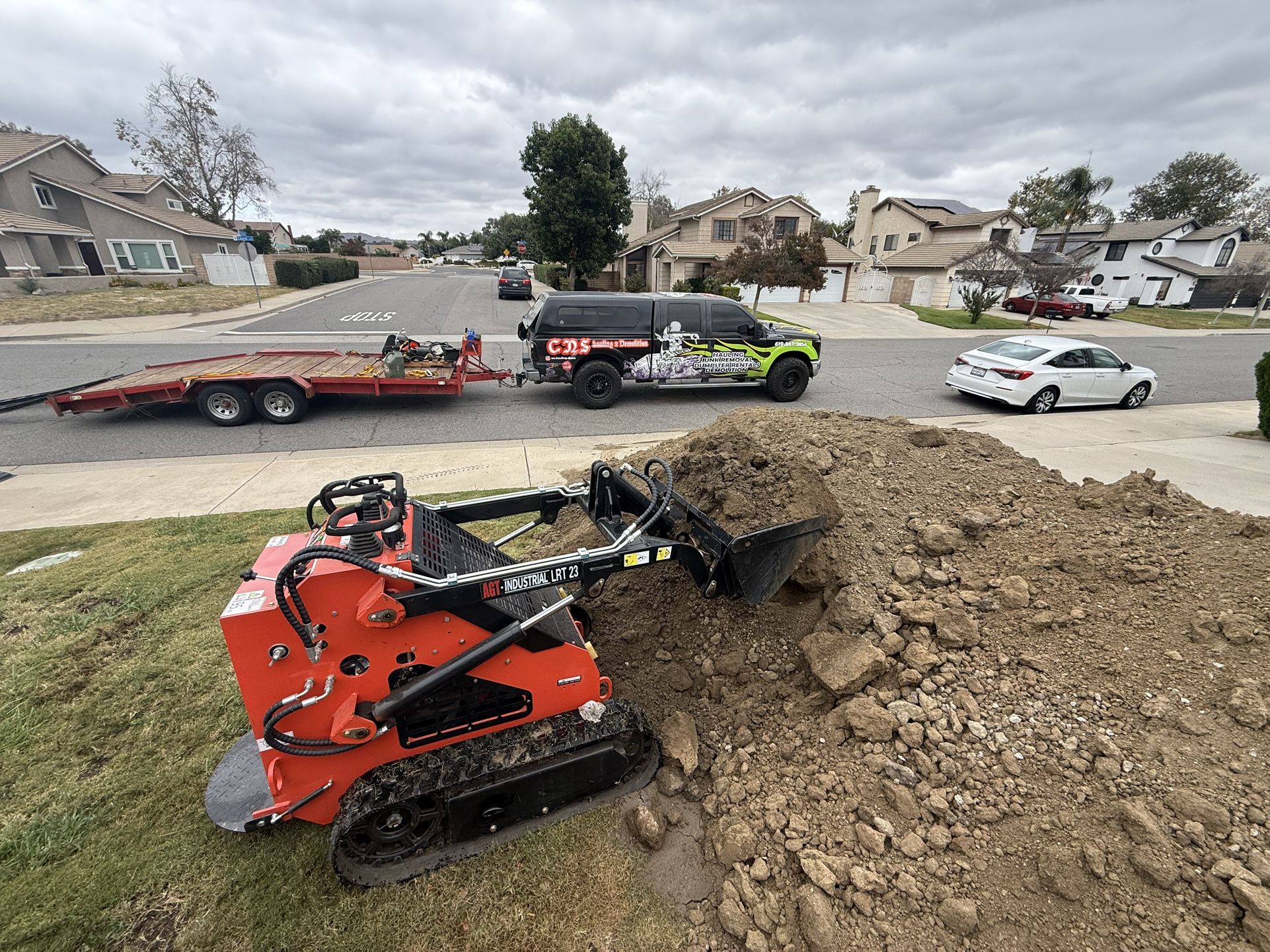 Mini Skid Steer Bobcat Toro Dingo Tractor Loader 