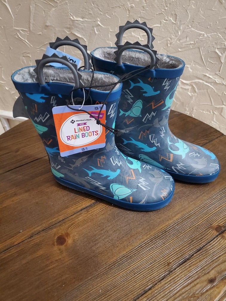 Member's Mark Toddler Boy's Shark Rain Boots
Sz 13/1