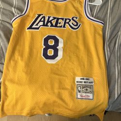 Lakers Jersey Small