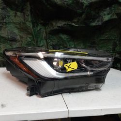 2018-20 Infinity QX80 Right Headlight LED (Damaged)