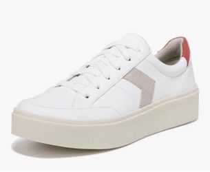 Dr. Scholl's Women's Madison Sneaker, Size 9 Medium Wide White/Gold Synthetic