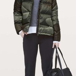 Lululemon  Women’s Cloudscape Goose Down Jacket Size 6