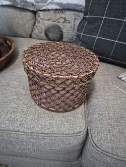 Basket with the lid