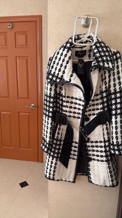 Brand new woman coat Vertigo Paris M   P