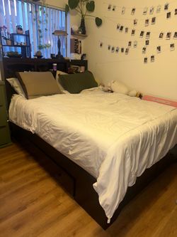 Queen frame with drawers