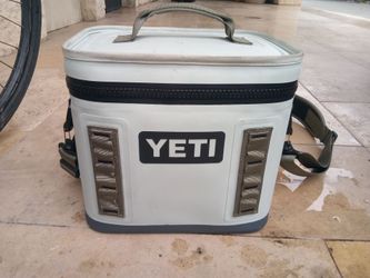 Yeti cooler lunchbox
