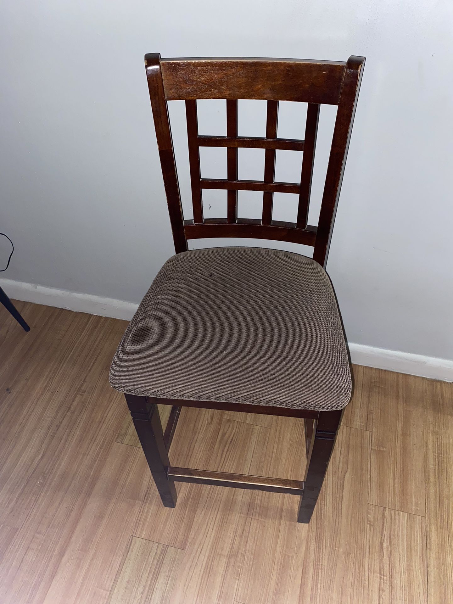 Set Of 2 Wooden Chairs 