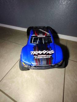 ￼Traxxas