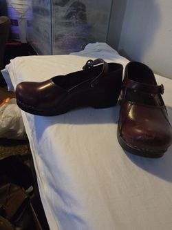 Women Shoes clogs Size 6 mary Jane Brand