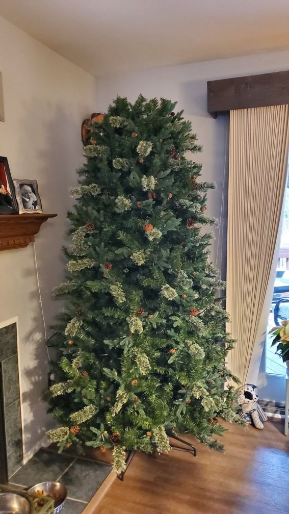 9.5 ft artificial tree