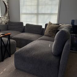 5 piece Modular Sectional