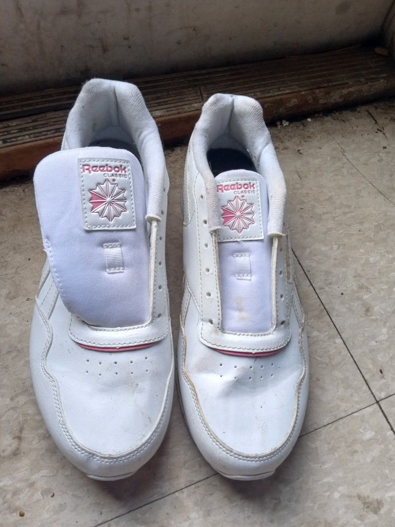Reebok 9.5