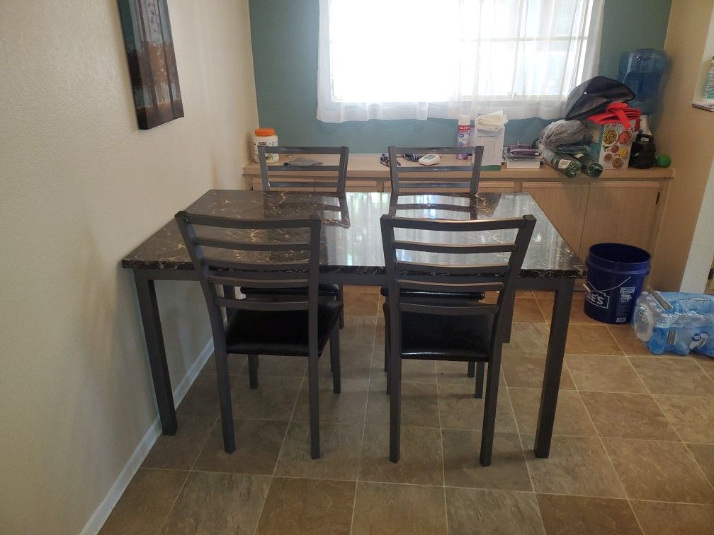 Dinning/Kitchen Table (Faux Marble)