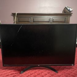 LG 32 Inch Monitor 