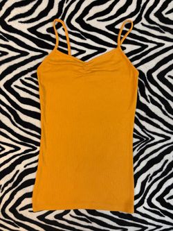 No boundaries yellow tank top size xS