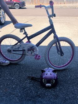 Little girl’s bike & kitty helmet $45obo
