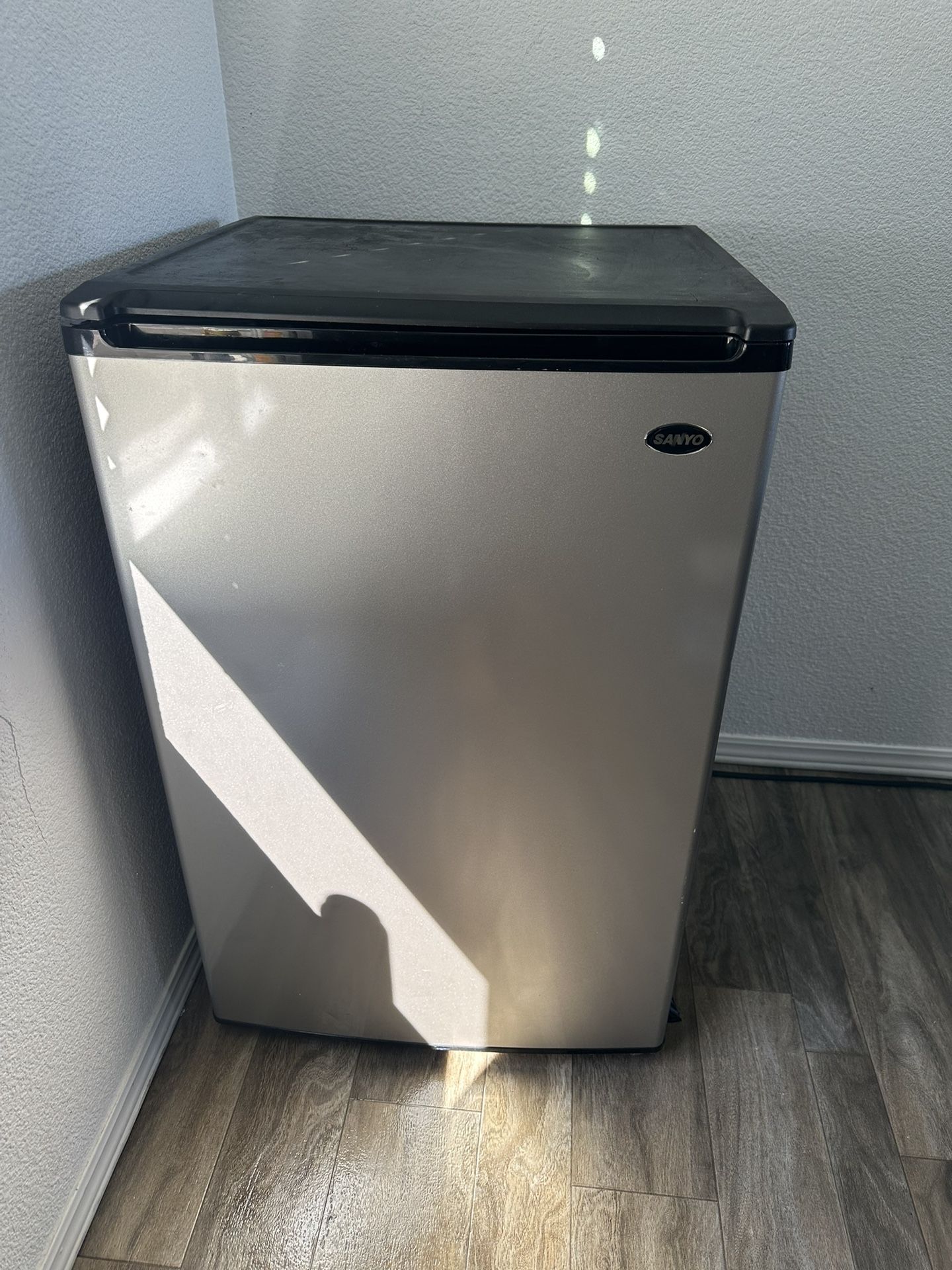 Mini Refrigerator