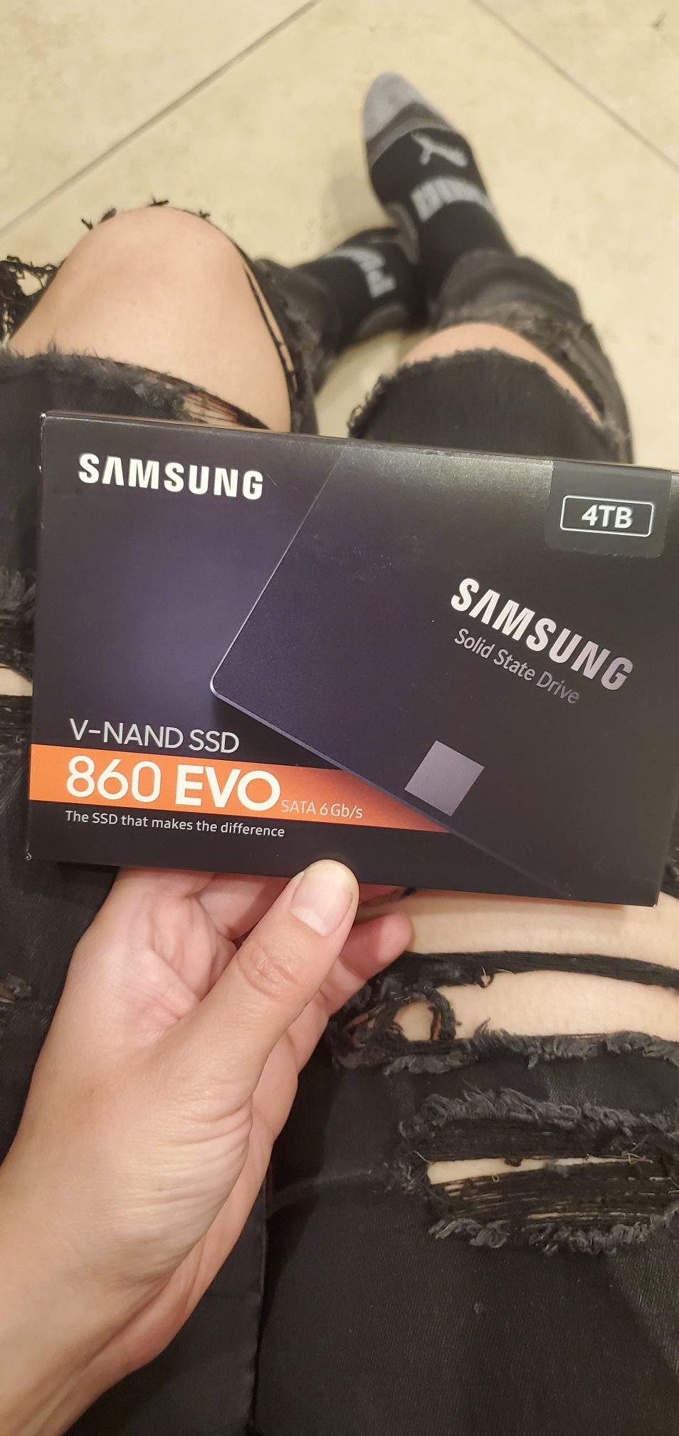 New Samsung 860 EVO 4TB SATA 6gb/s SSD