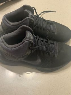 Nike shoes 8.5
