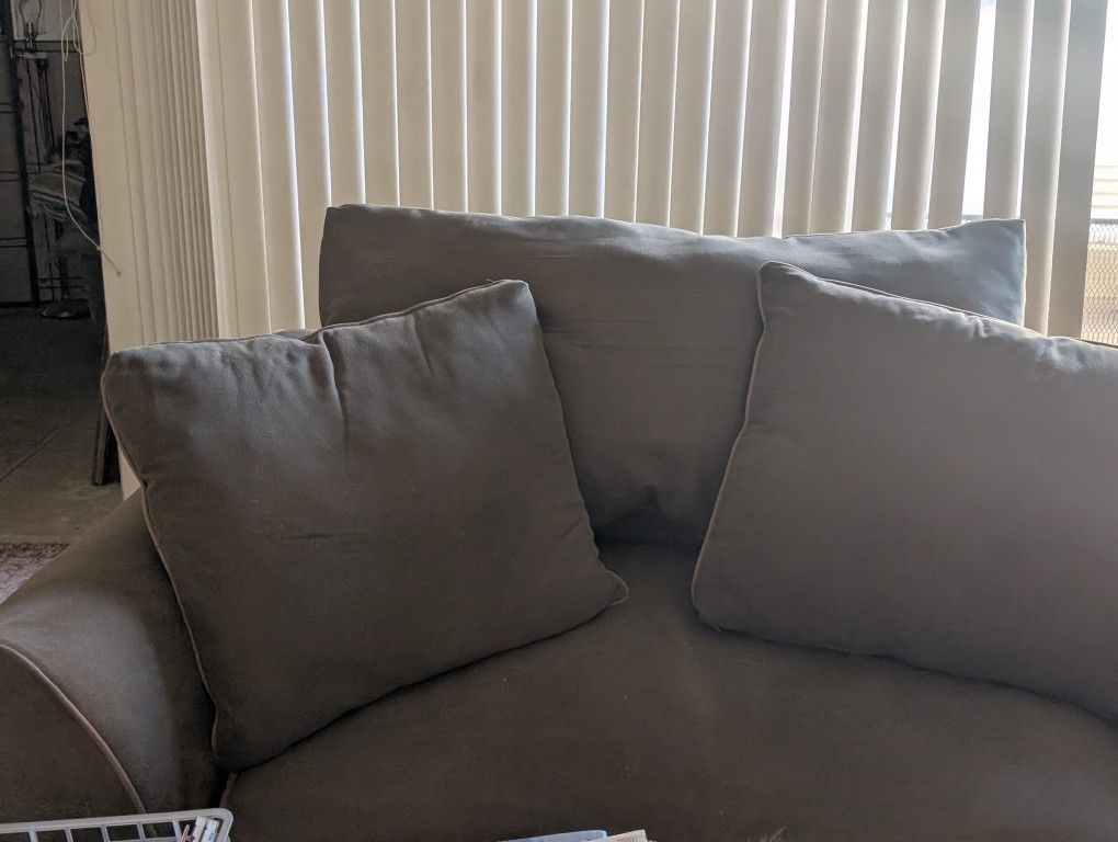 Loveseat Couch-Large