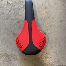 Fizik Antares Carbon Saddle
