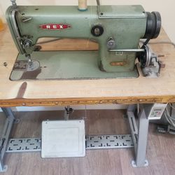 REX 351-2L Sewing Machine 