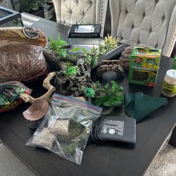 Reptile Tank Miscellaneous Items