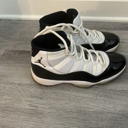 Jordan 11s 