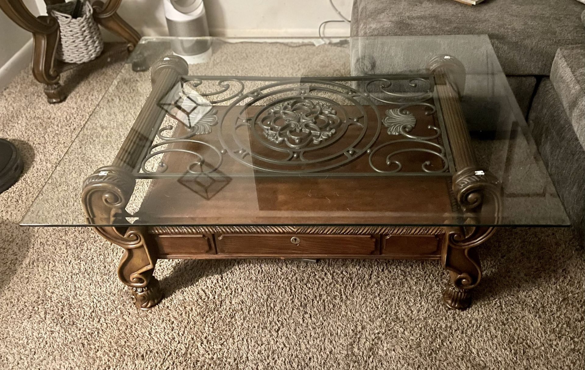 Coffee Table With Matching end Table